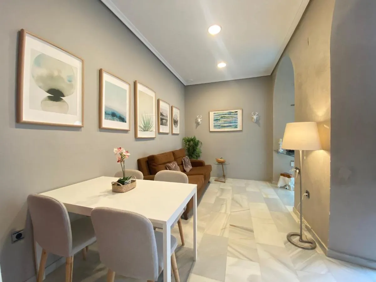 Apartamento Colon 1451 - Pleno Centro Y Wifi Gratis Cádiz 0*,  Spanje