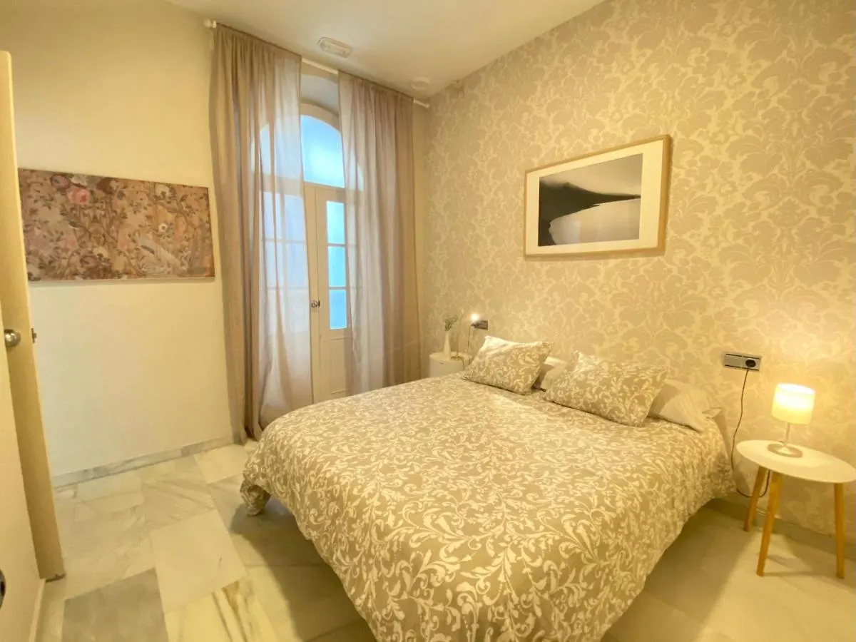 Apartamento Colon 1451 - Pleno Centro Y Wifi Gratis Cadiz Spain
